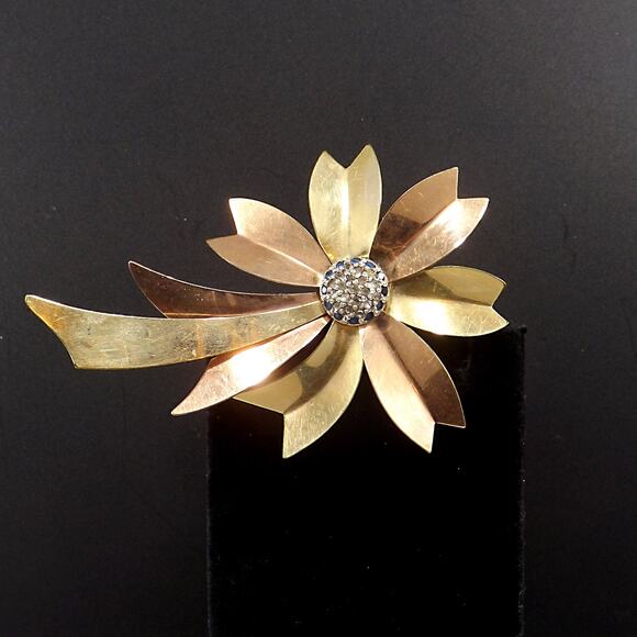 1940s Flower Brooch, Rose & Yellow 12K Gold Filled, Vintage, 3 1/2 Inches - Picture 3 of 10